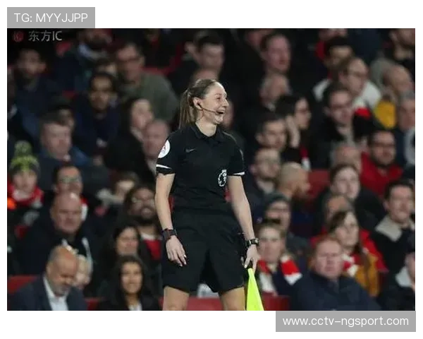 英超裁判组集训，统一执法标准减少争议